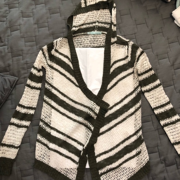 Maurices Cardigan with Hood - Picture 2 of 7